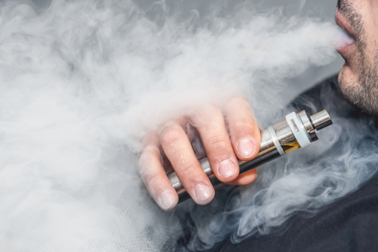 Efectos del cigarro electrónico en dientes