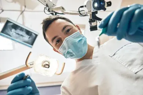 diferencias entre un dentista y un ortodoncista