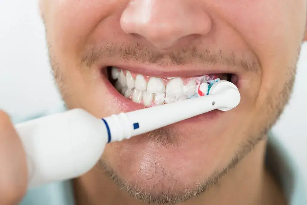5 recomendaciones para el cepillado de dientes y encías