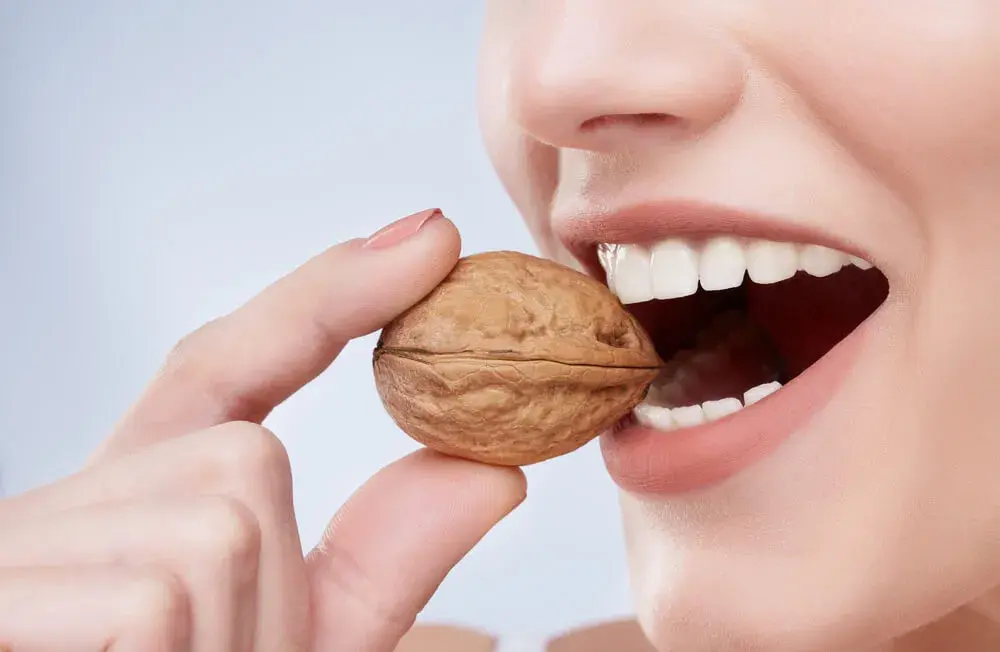 7 trucos para fortalecer los dientes y encías