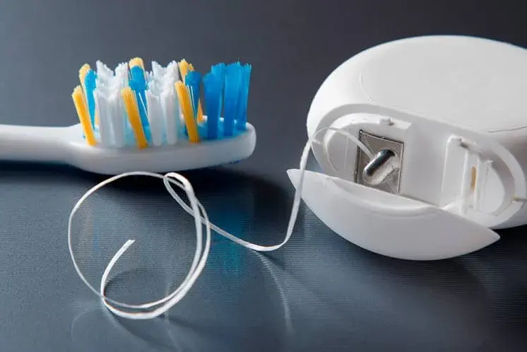 Los distintos tipos de hilo dental: usos y diferencias