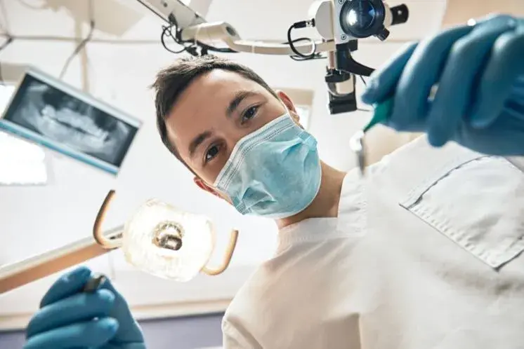 ¿Cuál es la diferencia entre un Dentista y un Ortodoncista?