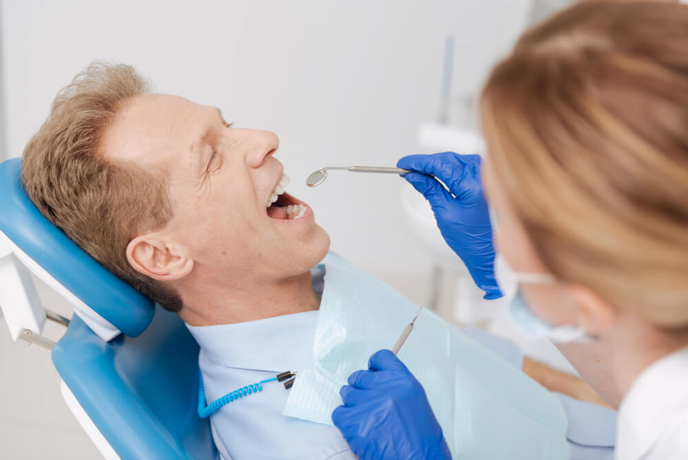 paciente por abrasión dental