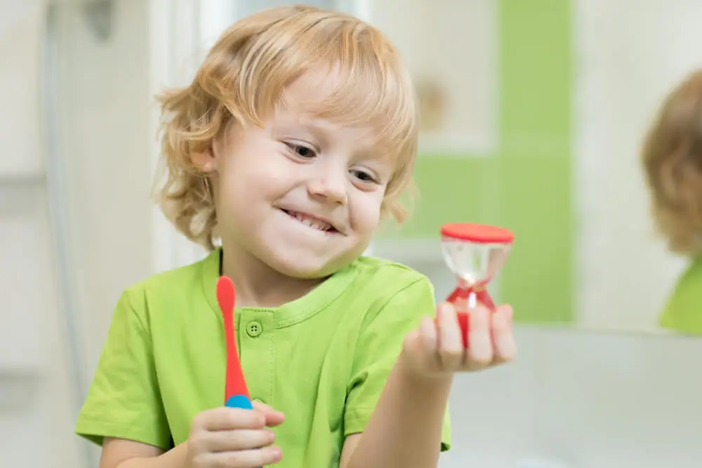 Kid brush teeth