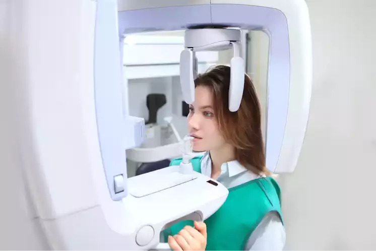Can I have an x-ray taken with brackets? | Adeslas Dental